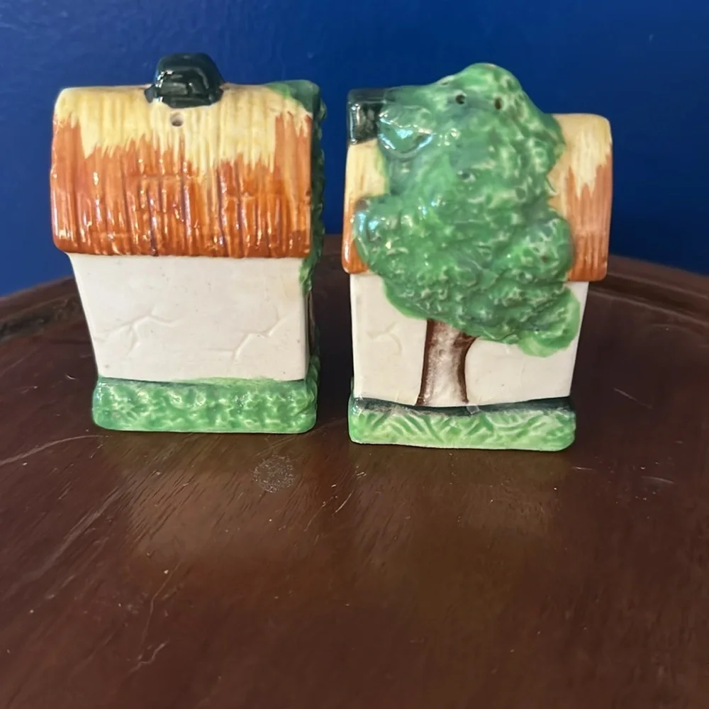 Charming Ceramic Cottage Set